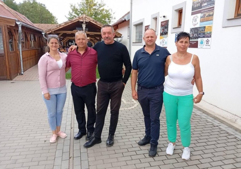 Kiscsőszre látogatott a Felsősóskúti Népfőiskola  küldöttsége.