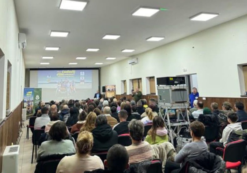 Filmklub- Hegyközszentimre - Hogyan tudnék élni nélküled? című vígjáték vetítése